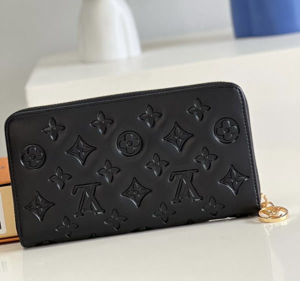 Louis Vuitton (Zippy)