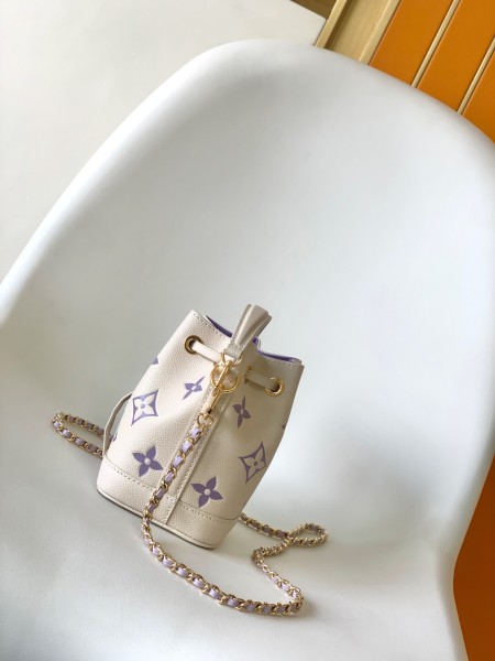 Louis Vuitton(Nano)
