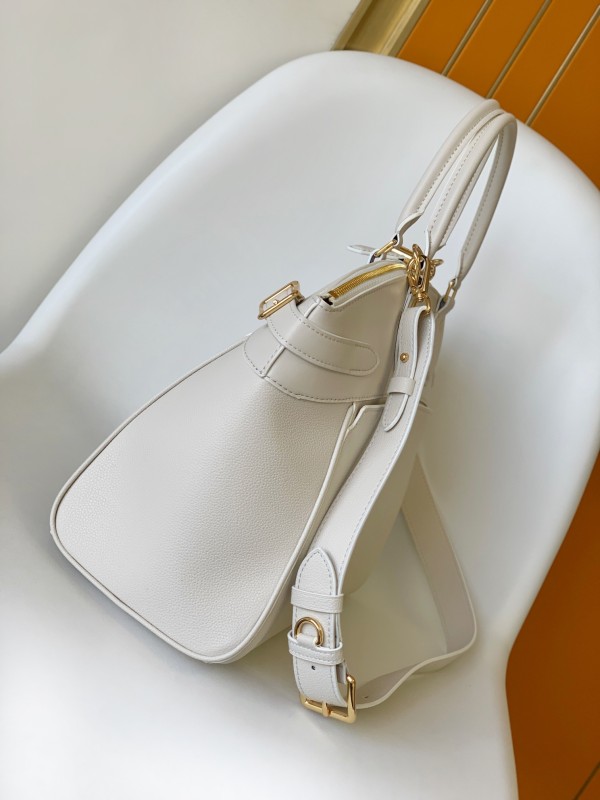 Louis Vuitton（Lock It）