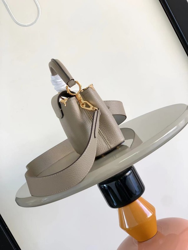 Louis Vuitton（Capucines）