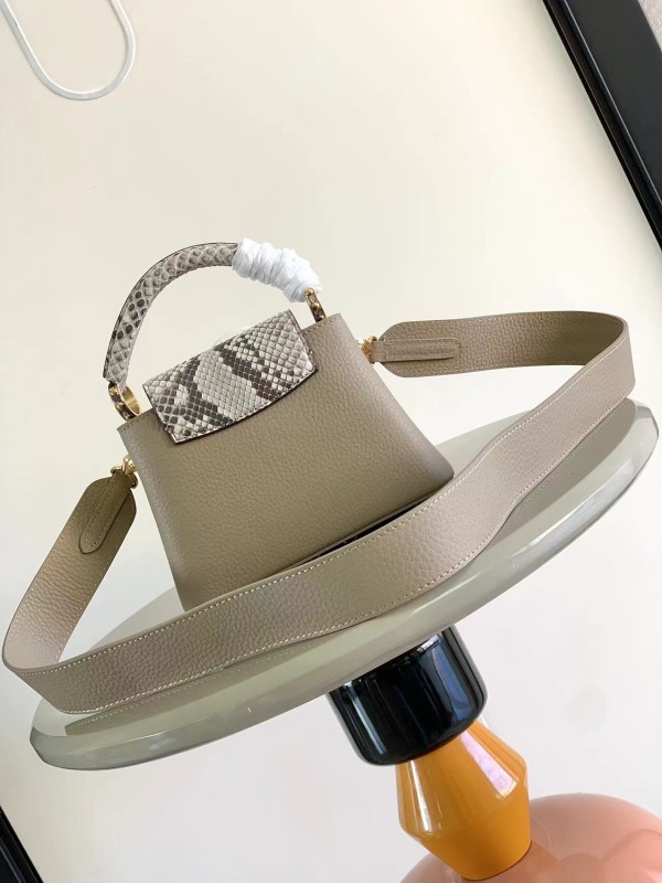 Louis Vuitton（Capucines）