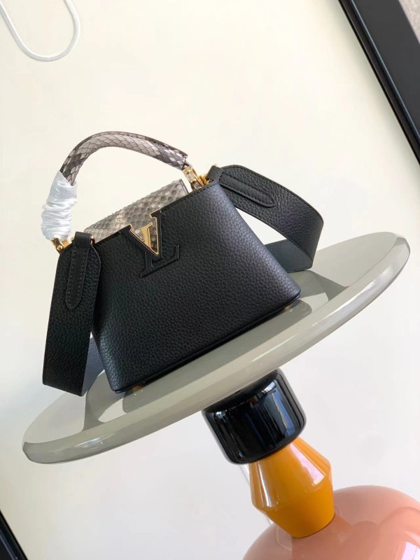 Louis Vuitton（Capucines）