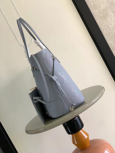 Louis Vuitton（Neverfull）