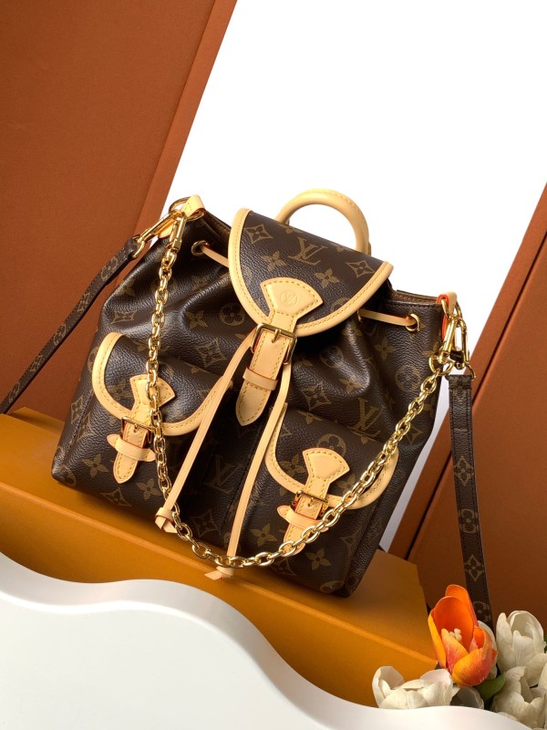 Louis Vuitton（Excursion）