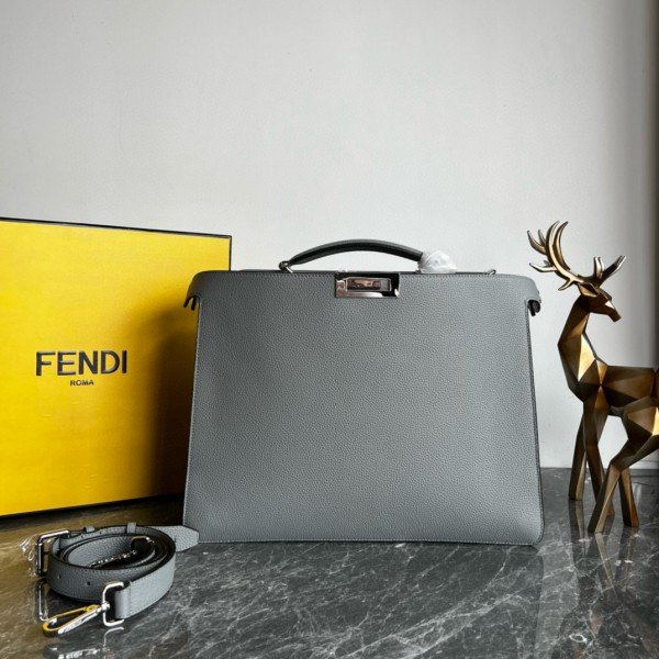 Fendi (Peekaboo)