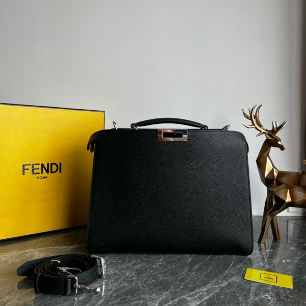 Fendi (Peekaboo)
