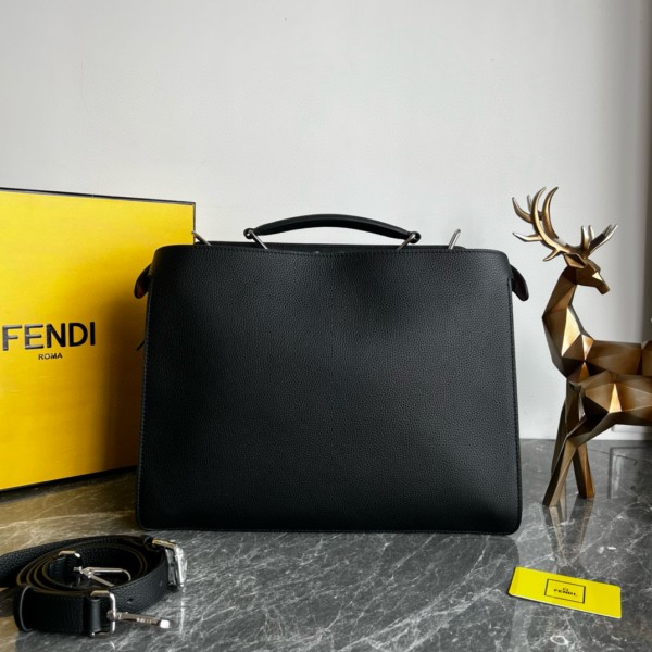 Fendi (Peekaboo)