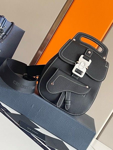 Dior（Oblique）