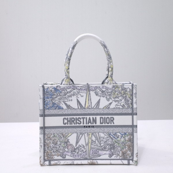 Dior（BookTote)