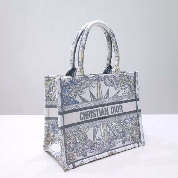 Dior（BookTote)