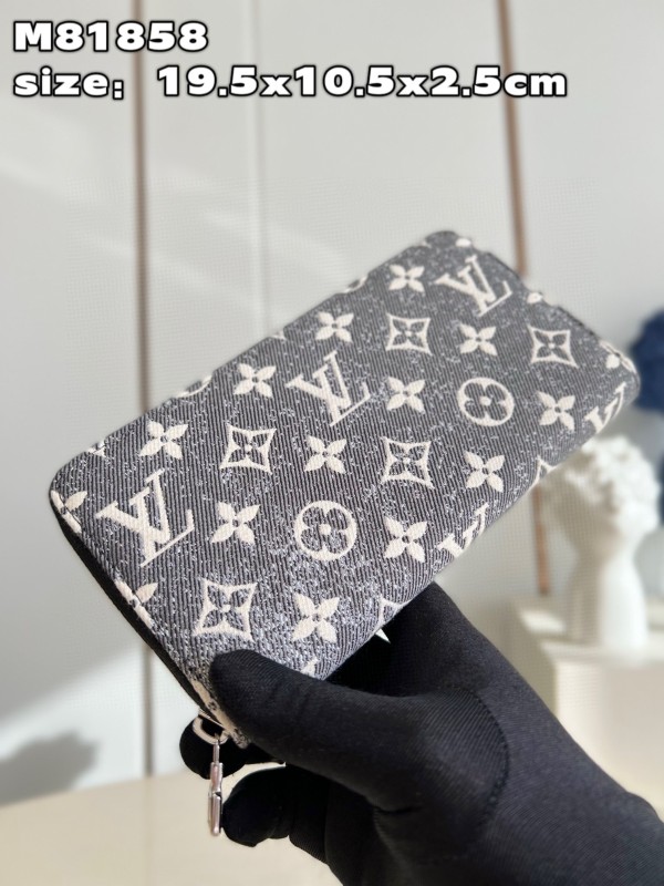 Louis Vuitton (Zippy)