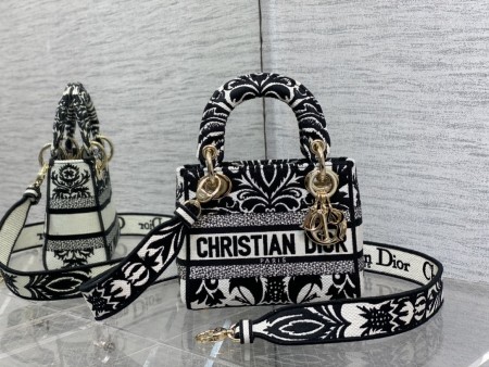 Dior（Lady）