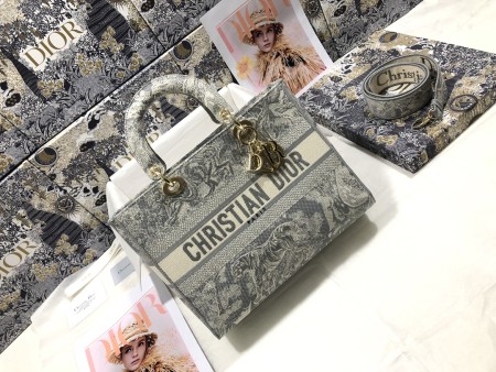 Dior（Lady）
