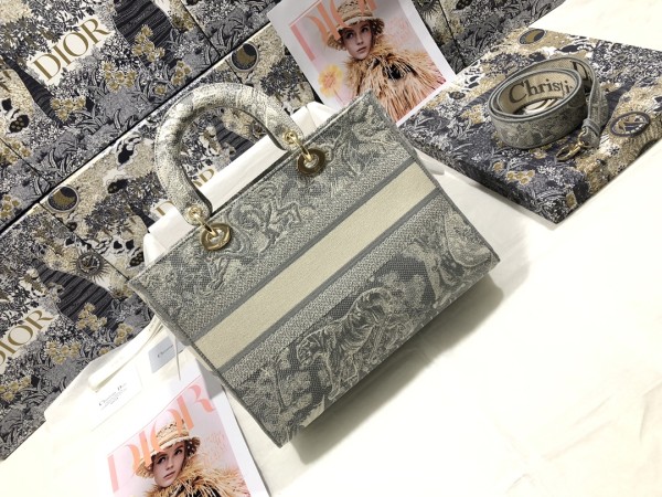 Dior（Lady）
