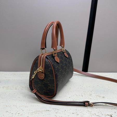 Celine (Triomphe)