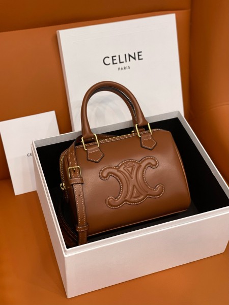 Celine (Triomphe)
