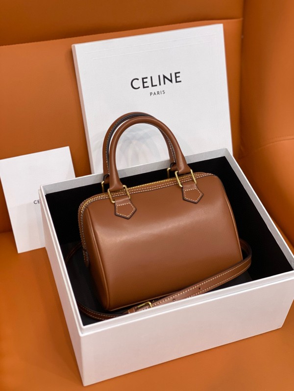 Celine (Triomphe)