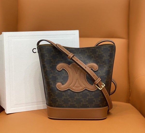 Celine (Cuir)