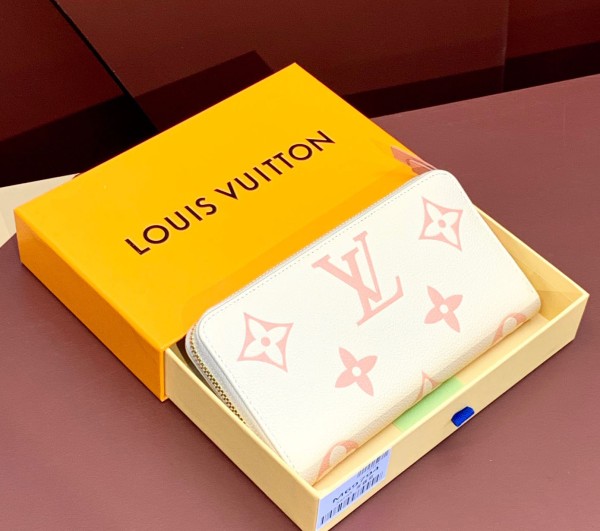 Louis Vuitton (Zippy)
