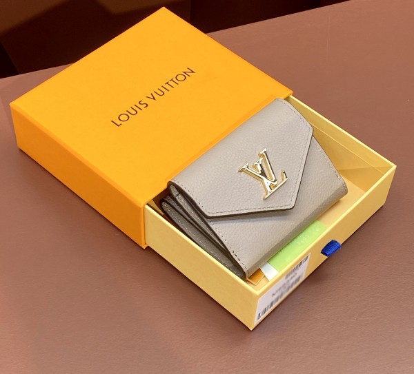 Louis Vuitton (Mylockme)