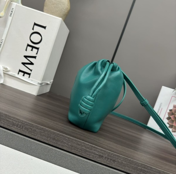 Loewe(Flamenco Purse)