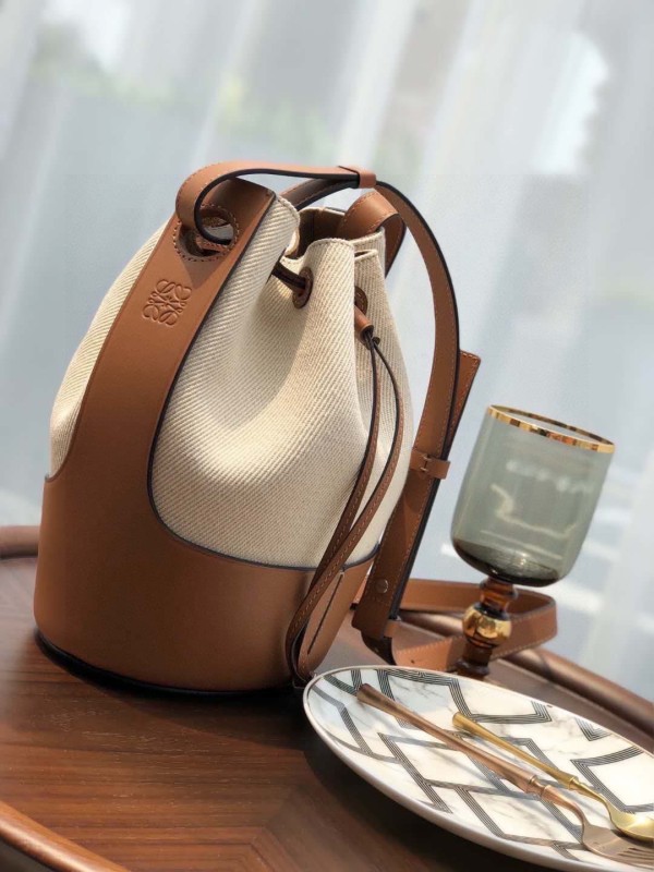 Loewe(Ballon)