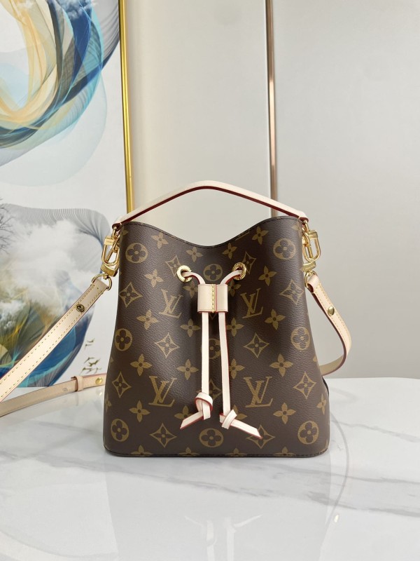 Louis Vuitton(NEONOE)