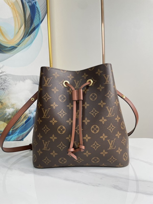 Louis Vuitton(NEONOE)