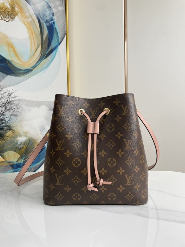 Louis Vuitton(NEONOE)