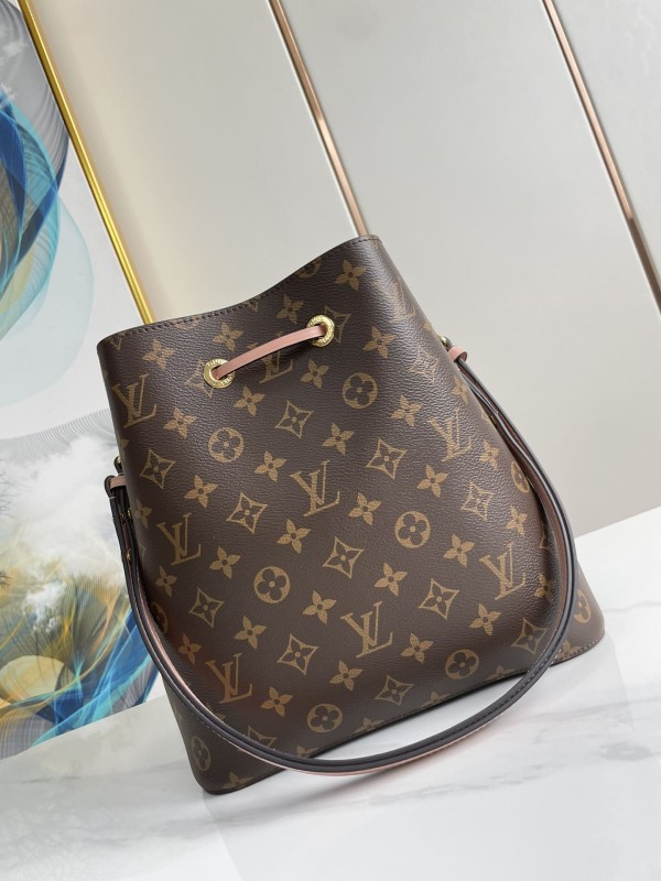 Louis Vuitton(NEONOE)
