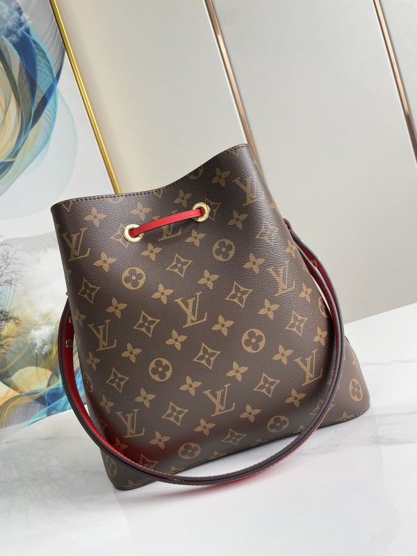 Louis Vuitton(NEONOE)