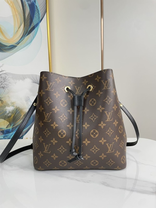 Louis Vuitton(NEONOE)