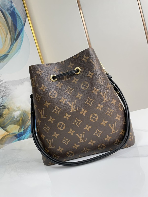 Louis Vuitton(NEONOE)