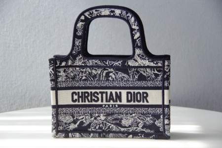 Dior(Book)