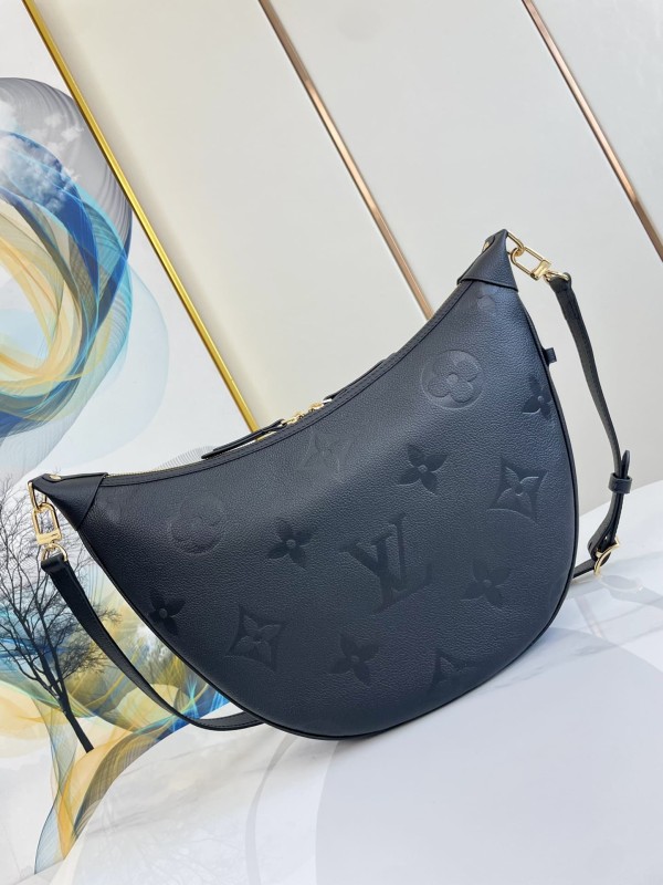 Louis Vuitton(LOOP HOBO)