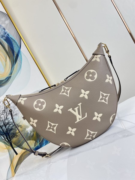 Louis Vuitton(LOOP HOBO)