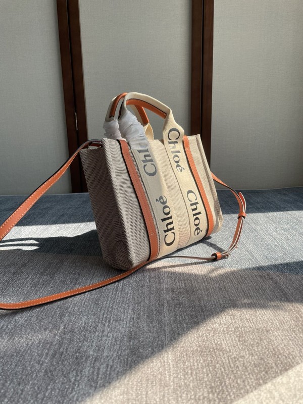 Chloe(Woody)
