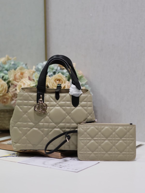Dior(Toujours)