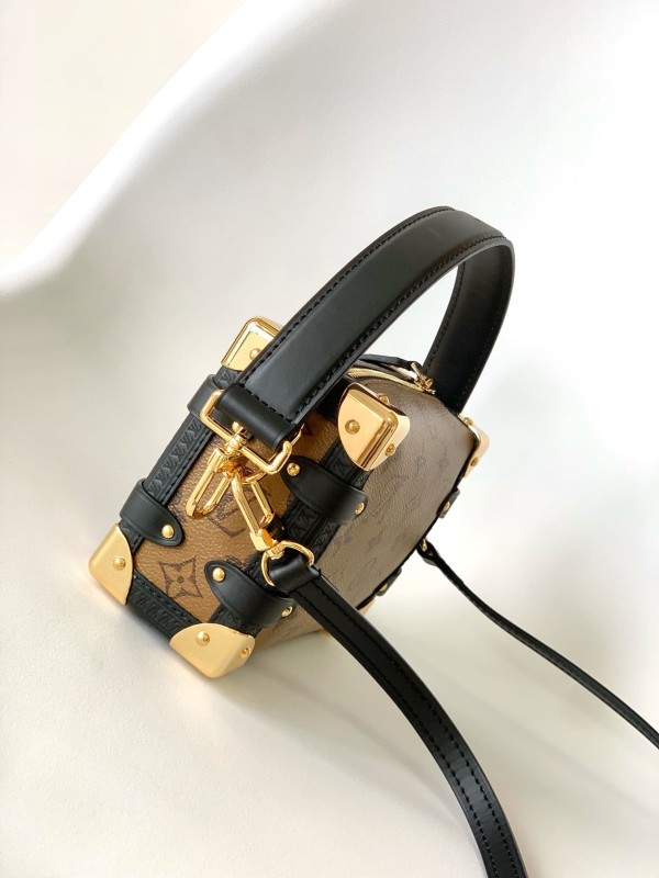 Louis Vuitton(Cruise)