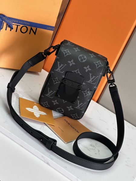 Louis Vuitton(S-Lock)