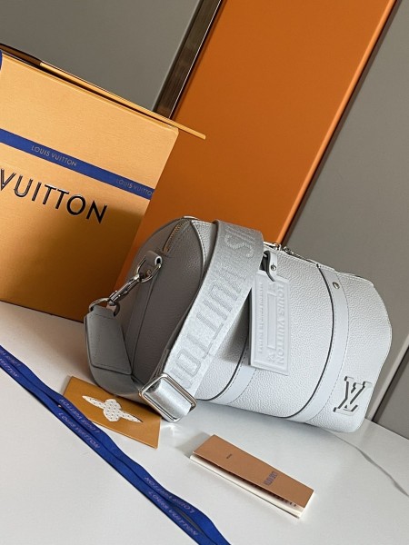 Louis Vuitton(City Keepall)