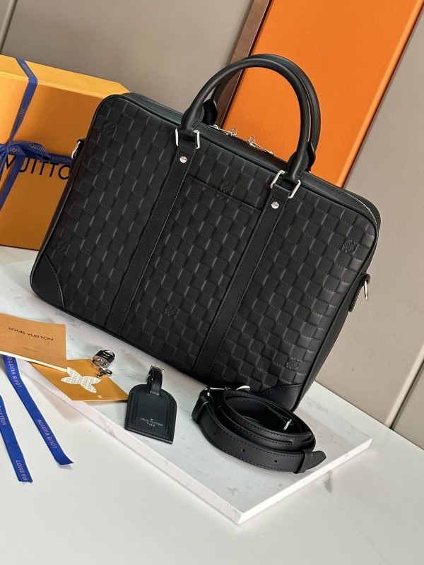 Louis Vuitton(Voyage)
