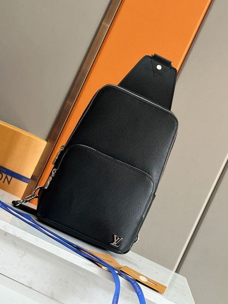 Louis Vuitton(Avenue)