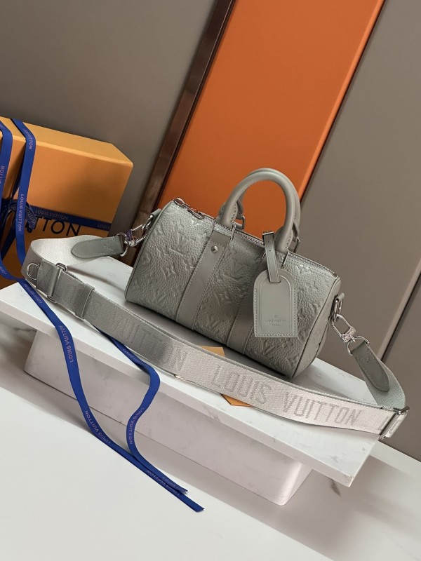 Louis Vuitton(Keepall)