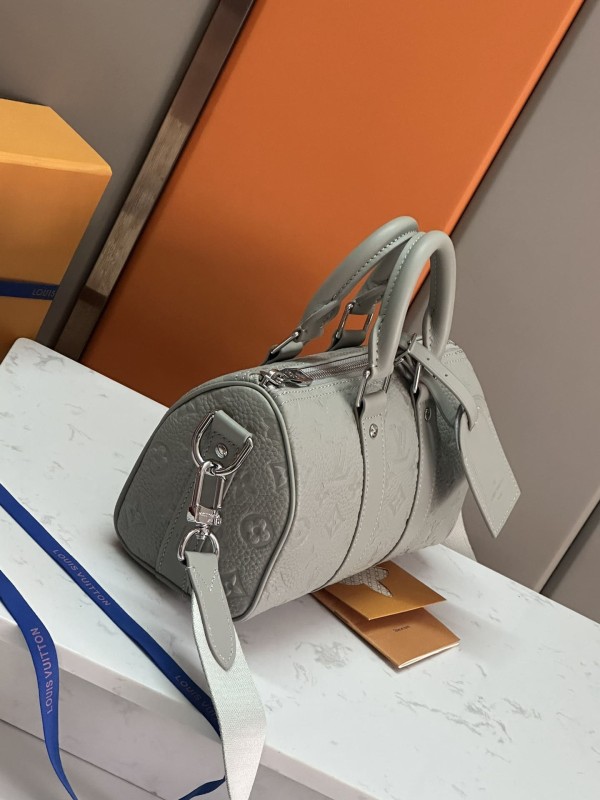 Louis Vuitton(Keepall)