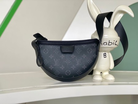 Louis Vuitton(Moon)