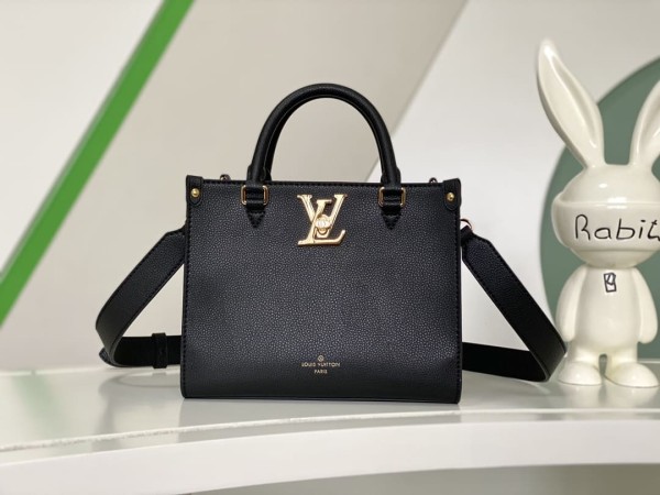 Louis Vuitton( Lock & Go)
