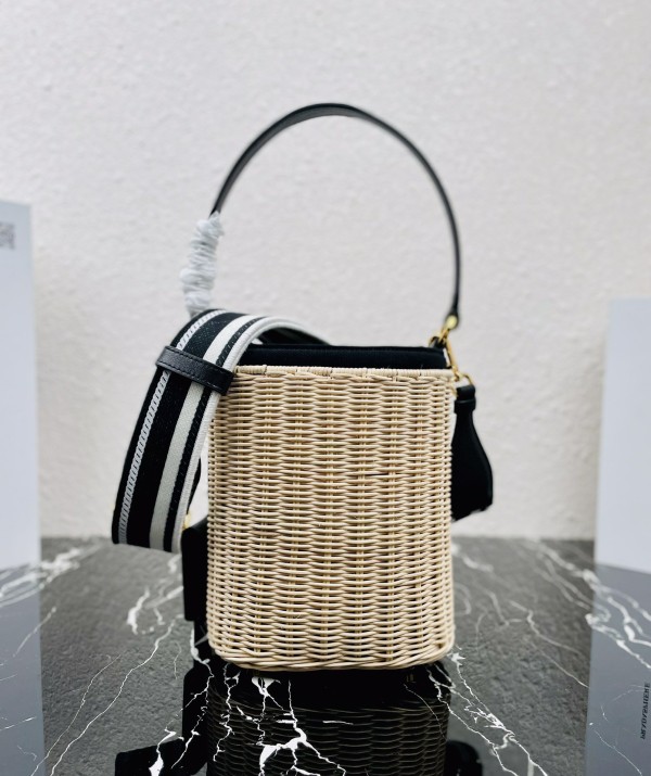 Prada(1BE062)