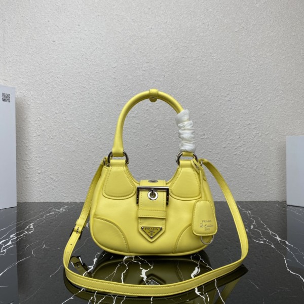 Prada(Moon Bag)