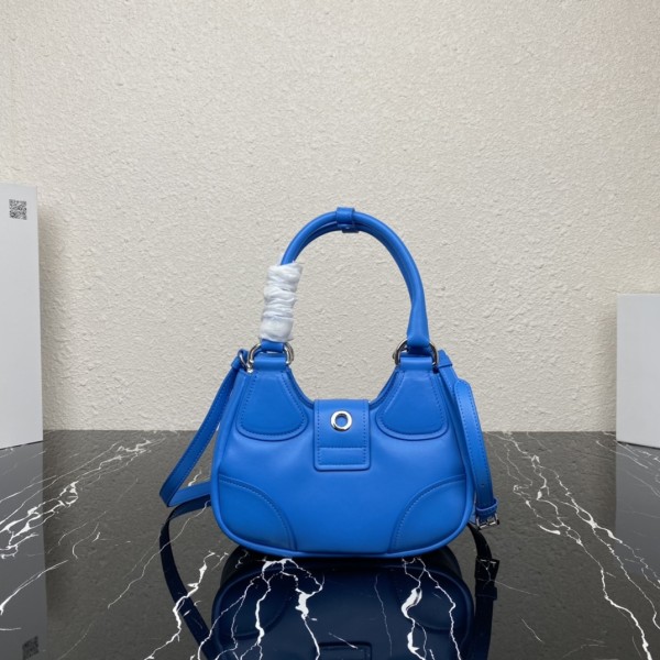 Prada(Moon Bag)